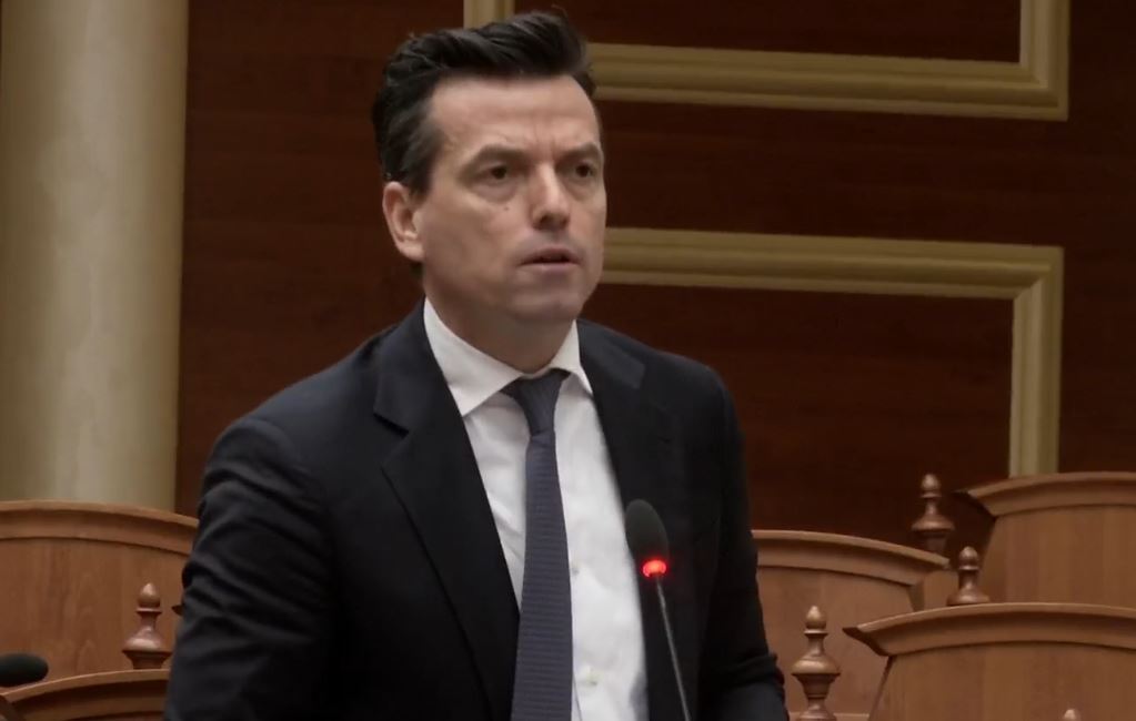 “cfare-ka-ndodhur-me-vjeljen-e-120-mln-eurove-nga-bankers?!”-shehaj-ministrit-malaj:-je-trembur-kur-te-erdhi-spak-u-ne-zyre