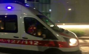 humb-jeten-15-vjecari-qe-u-godit-me-thike-disa-dite-me-pare-ne-durres.-sherri-mes-adoleshenteve-nisi-per-nje-koment-ne-rrjetet-sociale