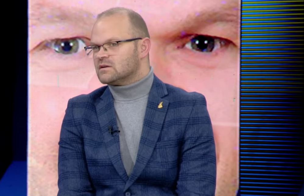 foltore-me-foltore/-aulon-kalaja:-‘levizja-e-salianjit’-e-mire-per-pd-ne.-ne-durres,-pati-interes!