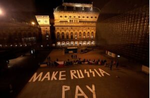 fotolajm/-protestuesit-ne-prage-kerkojne-qe-asetet-ruse-te-ngrira-t’i-jepen-ukraines