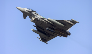 gjermania-dergon-pese-avione-luftarake-dhe-150-ushtare-ne-poloni