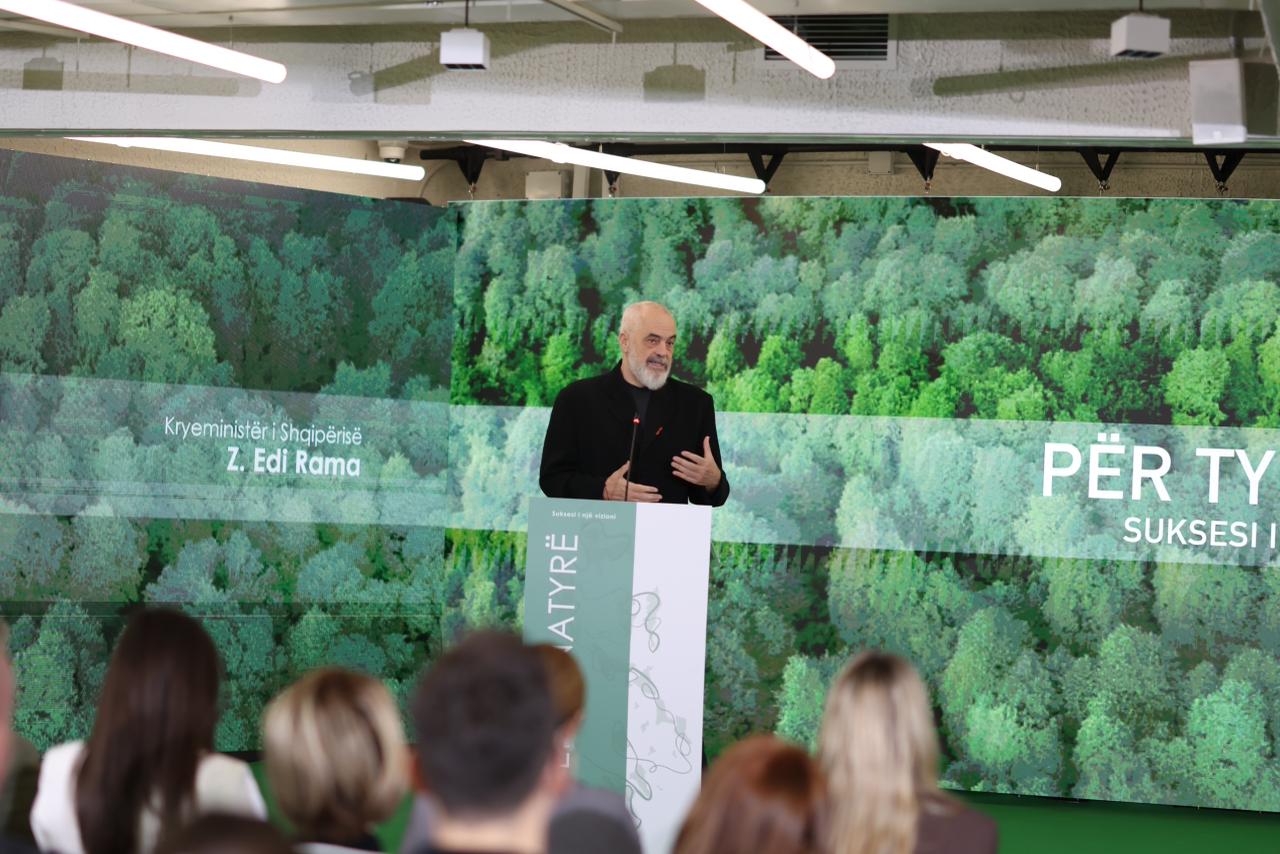 “do-te-rrisim-financimet!”,-rama:-sfide-e-madhe-zjarret-ne-vere.-askush-s’i-ka-gjetur-ilacin-flakeve,-por…