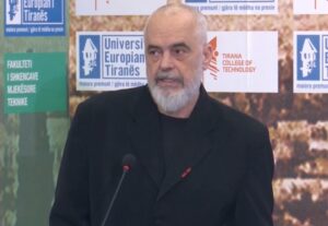 “me-thane-se-kishte-arrestuar-nanon”,-rama-ne-prezantimin-e-librit-te-christopher-hill:-i-vetmi-ambasador-qe-ka-kuptuar-ballkanin