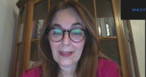 letersia-per-femije,-mes-pasionit-dhe-sfides-se-leximit/-edlira-dedja:-e-lumtur-qe-femijet-trashegojne-traditen-tone!