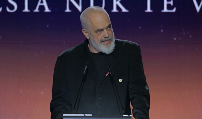 video/-10-vjetori-i-“fundjave-ndryshe”,-rama:-institucion-moral-i-shoqerise-shqiptare-qe-ka-ngritur-“zakonet-e-zemres”.-shpresa-dhe-bamiresia-ecin-dore-per-dore!