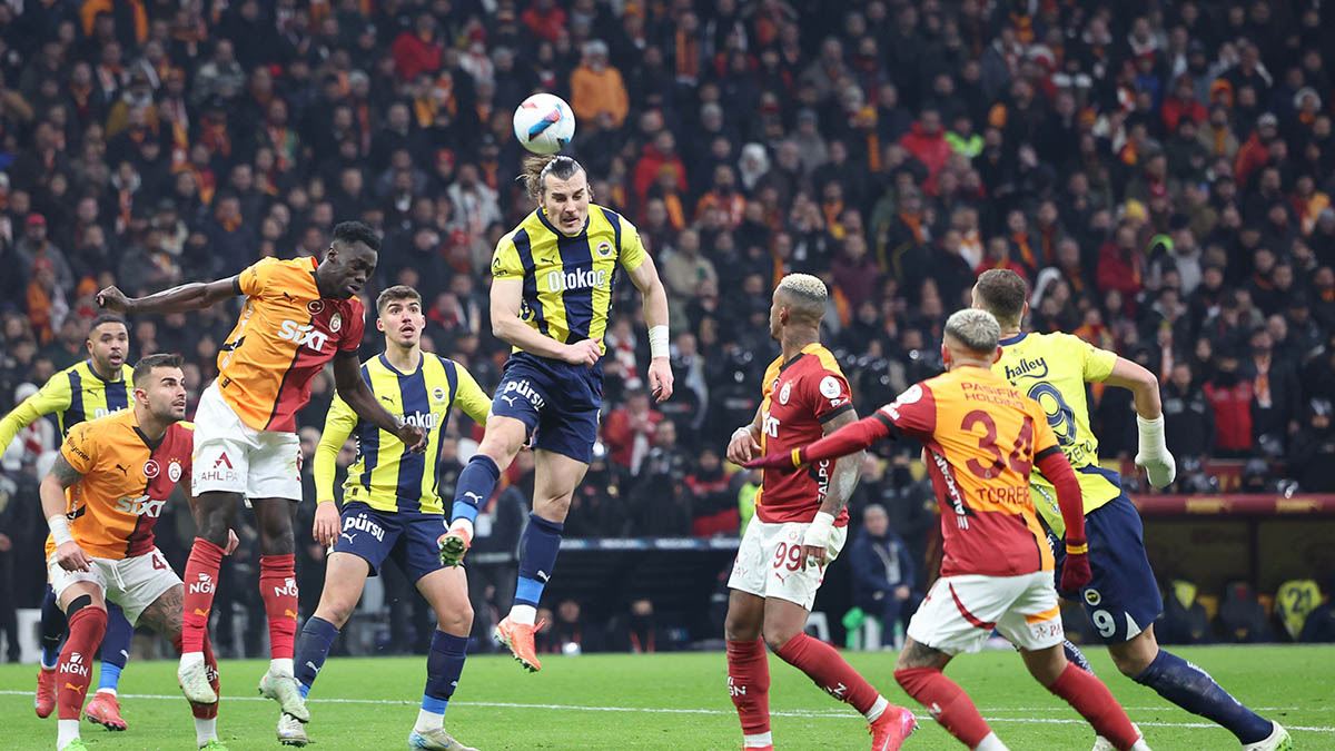 plas-ne-turqi,-prokuroria-e-stambollit-leshon-46-urdher-arreste,-te-perfshire-lojtare-te-fenerbahce-dhe-gallatasaray