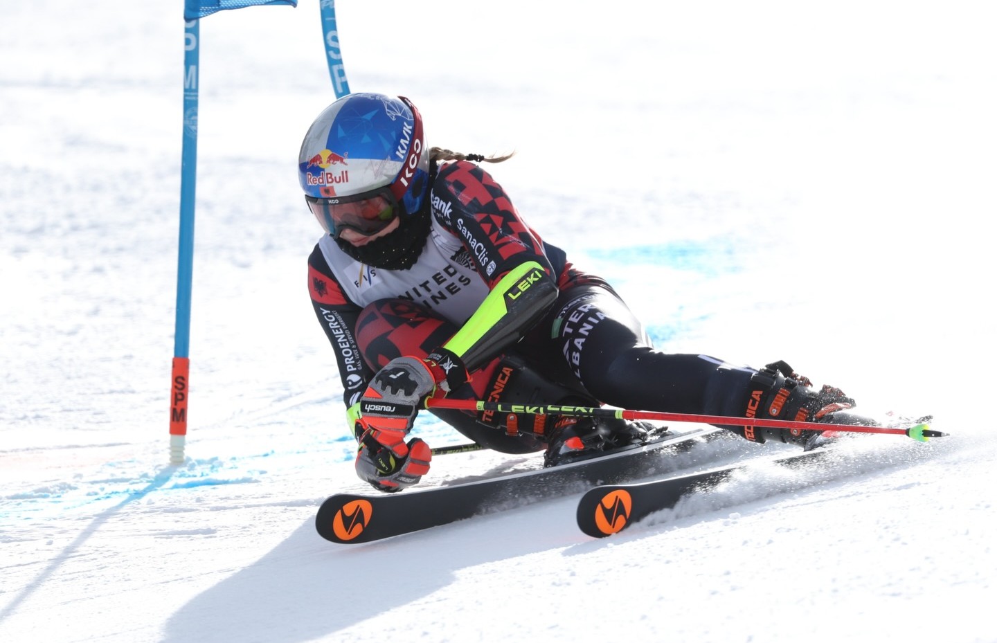 lara-colturi-renditet-e-22-ta-ne-pisten-kanadeze-te-trembland,-ne-garen-e-sllallomit-gjigand