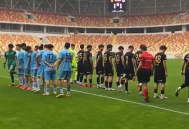 skandali-i-basteve-te-turqi/-anulohet-ndeshja-malatyaspor-isparta-ne-kategorine-e-trete