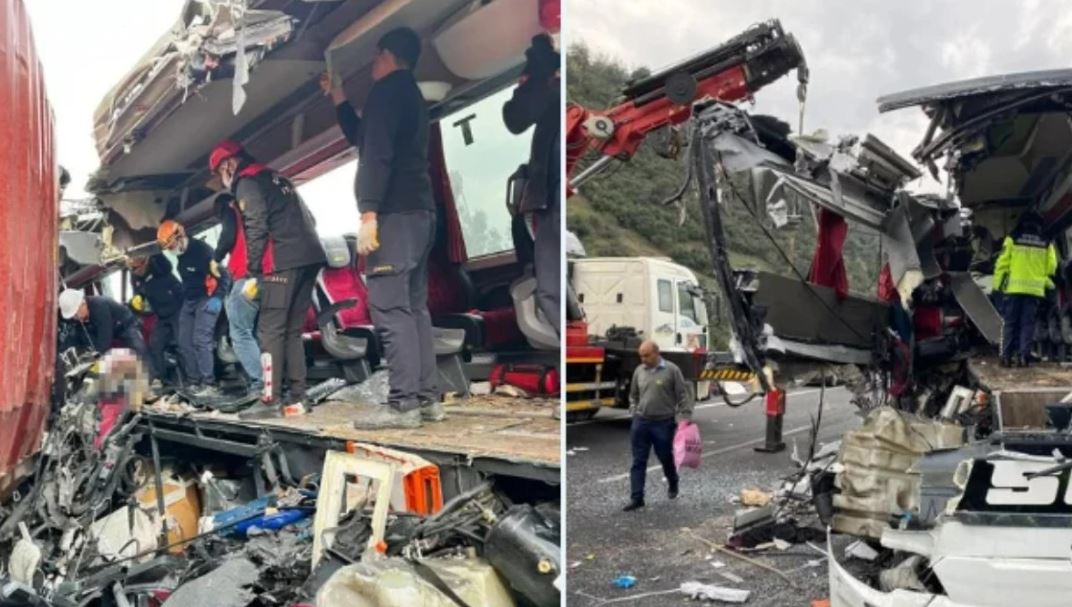 aksident-i-rende-ne-turqi/-autobusi-perplaset-me-kamionin,-humbin-jeten-7-persona,-plagosen-11-te-tjere-(video)