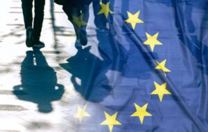 berzh:-shqiperia,-me-deficit-te-larte-mes-largimit-dhe-kthimit-te-trurit