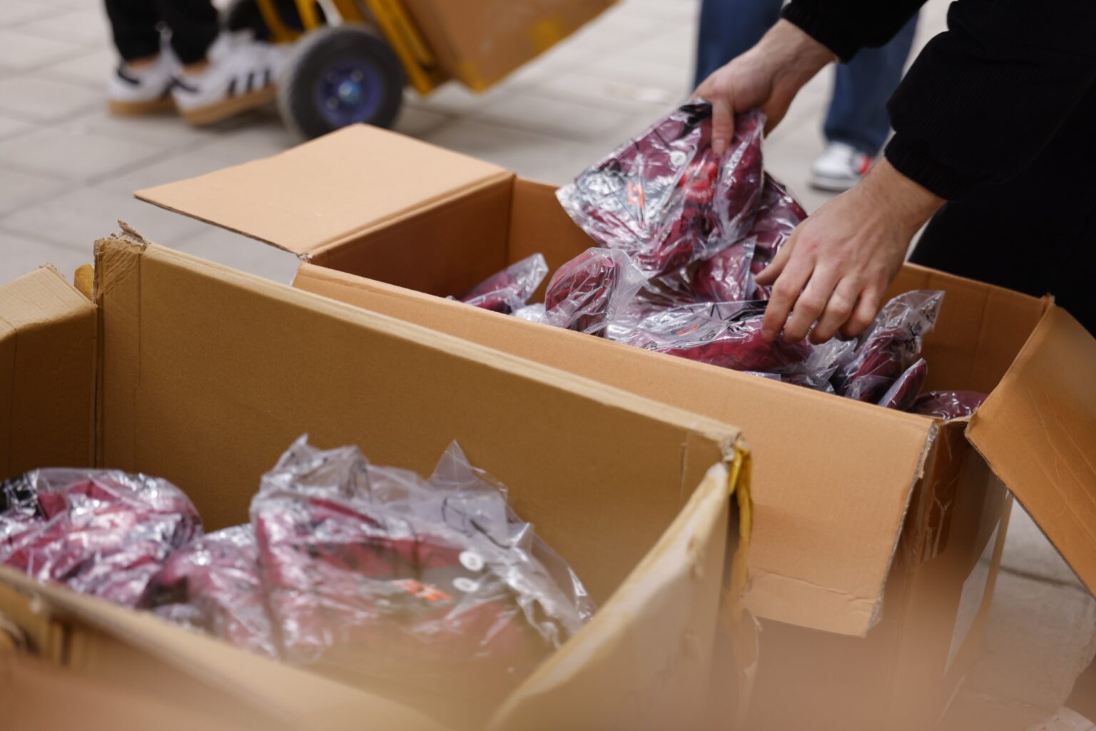 “uniforma-ime”,-flasin-trajneret:-tre-vite-qe-furnizohemi,-lehtesim-per-familjet