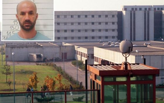 “magjistari”-shqiptar-“thyen”-hekurat-e-qelise-ne-itali-dhe-zhduket-pa-gjurme,-arratiset-per-here-te-katert-nga-burgu