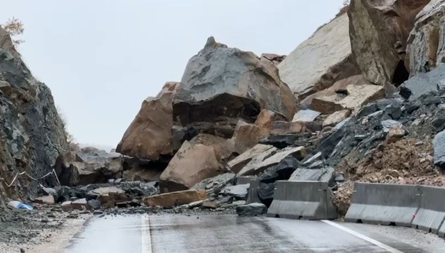 “370-milione-euro-per-2-minuta”/-redi-muci:-rruga-qukes–qafe-plloce,-manuali-perfekt-i-keqmenaxhimit-dhe-vjedhjes-se-parase-publike