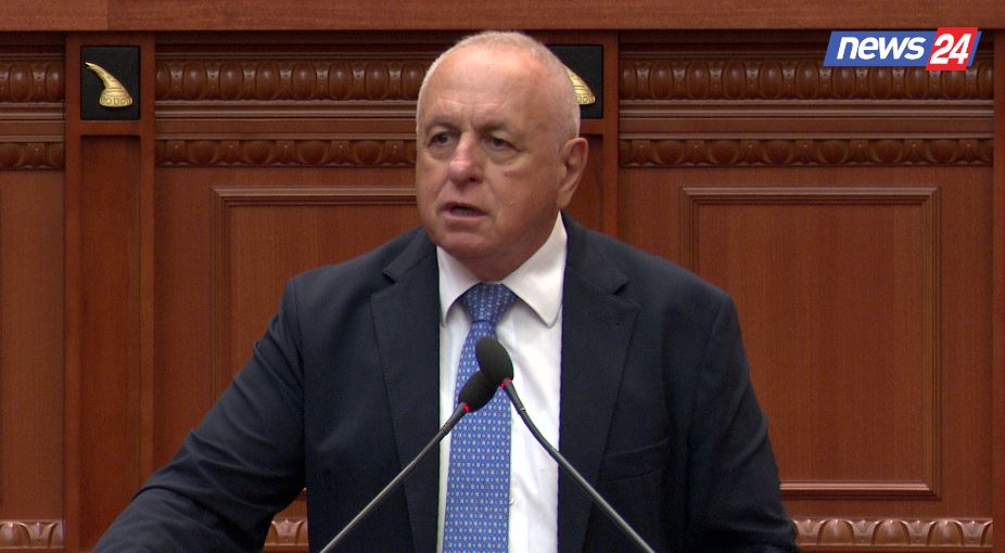 “presidenti-kaloi-ne-heshtje-ligjin-per-barazine-gjinore”,-shehu:-i-hap-rrugen-deformimit-te-koncepteve-biologjike