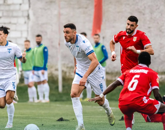 barazim-me-gola,-bylis-dhe-teuta-ndajne-piket-(video)