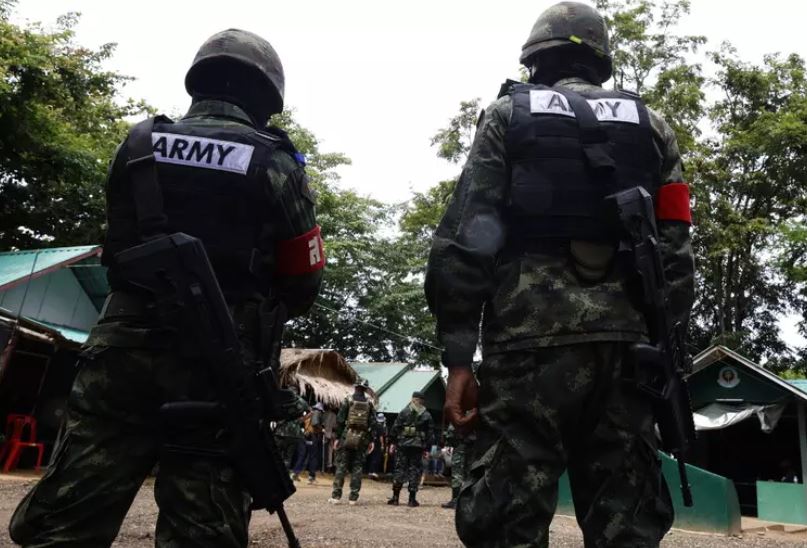 tajlanda-nis-sulme-ajrore-kunder-ushtrise-kamboxhiane,-avionet-ne-shenjester…