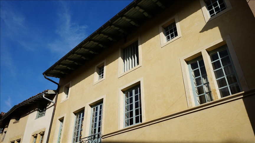 foto/-franca-identifikon-shtepine-e-saj-me-te-vjeter-te-ndertuar-ne-vitet-1090