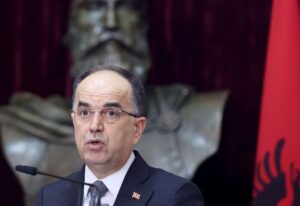 sot-dita-e-rinise/-begaj:-nderojme-guximin-rinor-qe-rrezoi-perden-e-hekurt-qe-e-ndante-shqiperine-nga-evropa