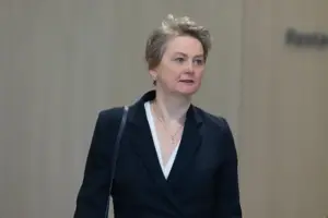 siguria-globale/-sekretarja-e-jashtme-britanike-pritet-te-takohet-me-marco-rubio-ne-washington