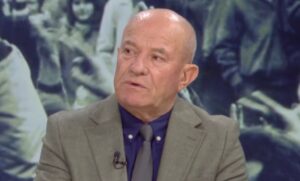 krijimi-i-partise-se-pare-opozitare/-arben-mece:-emri-“parti-demokratike”-u-la-nga-berisha,-erdhi-dhe-rama…