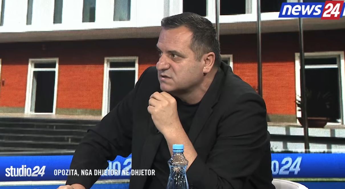 “pjesemarrja-e-ulet-ne-protesta-per-shkak-te-shpopullimit”,-gazetari:-qytetari-duhet-te-jete-opozitar,-nuk-duhet-te-prese-ndryshimin-vetem-nga-pd