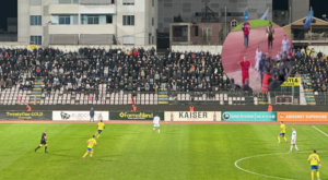 video/-tension-dhe-incidente-pas-ndeshjes-elbasani-vllaznia,-dy-tifoze-shoqerohen-ne-polici