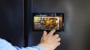 risia-ne-kuzhine:-si-bashkepunimi-midis-jamie-oliver-dhe-samsung-po-transformon-pervojen-e-gatimit-ne-cdo-shtepi