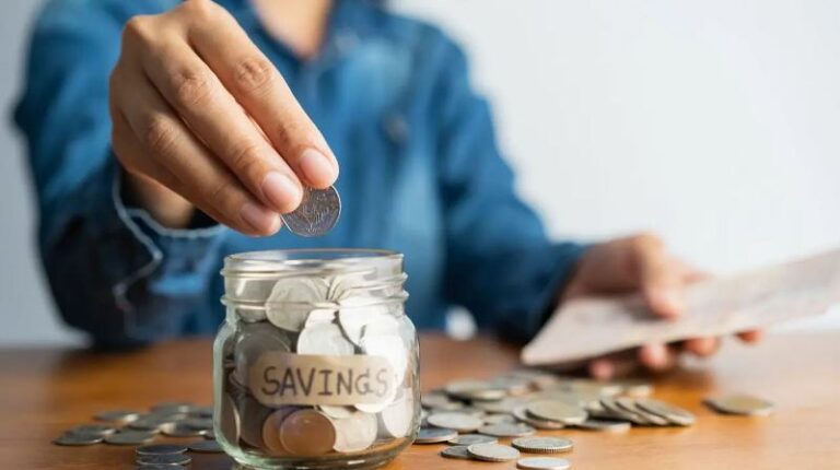 kosova-dhe-shqiperia,-ekonomite-me-“kursimtare”-ne-rajon