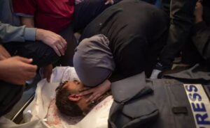 reporteret-pa-kufij:-67-gazetare-te-vrare-ne-vitin-2025,-gati-gjysma-e-tyre-humben-jeten-ne-gaza