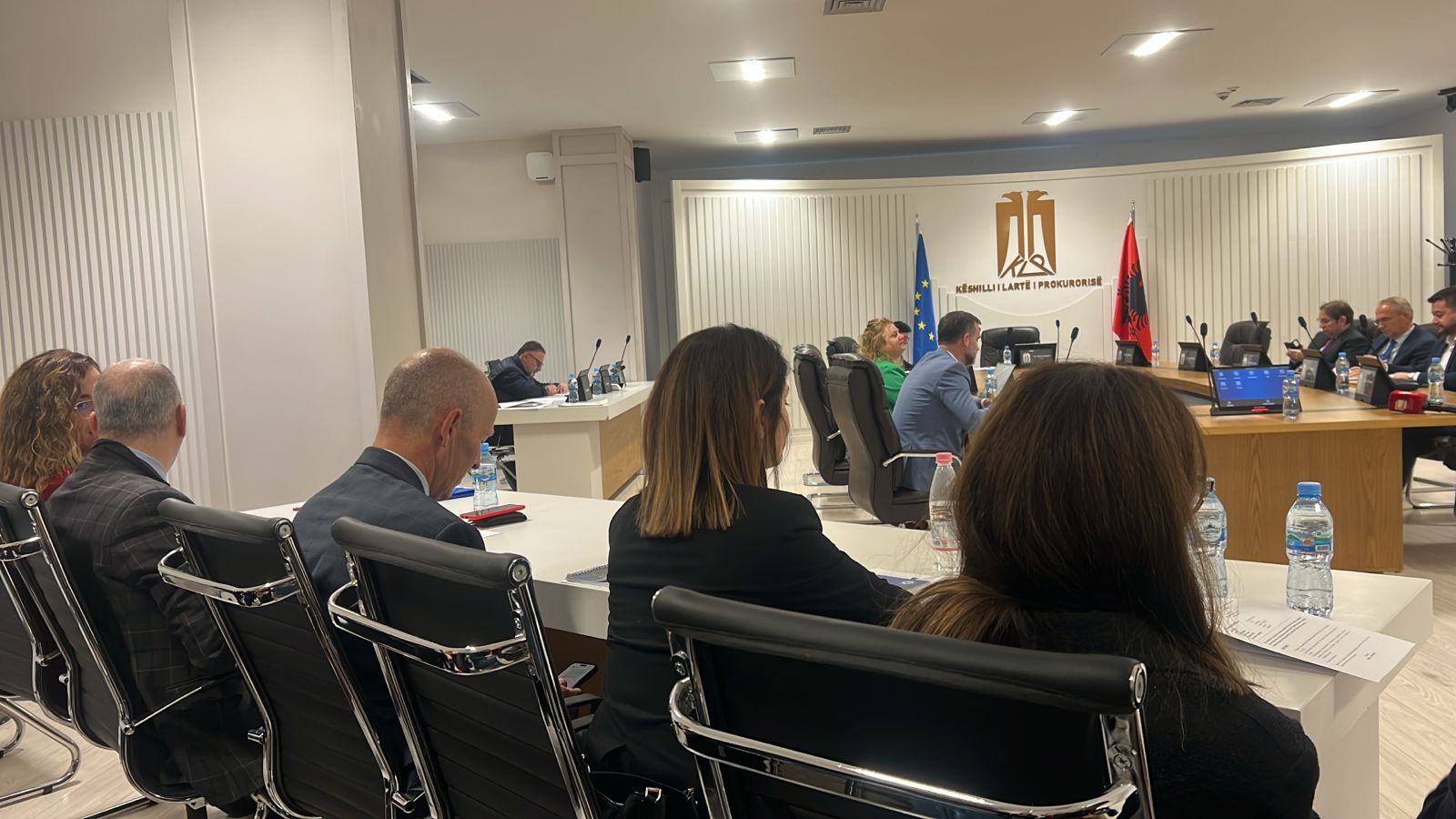 klp-pranon-kerkesen-e-spak,-joni-keta-zgjidhet-kreu-i-ri-i-“fbi-se-shqiptare”-ne-unanimitet-te-plote