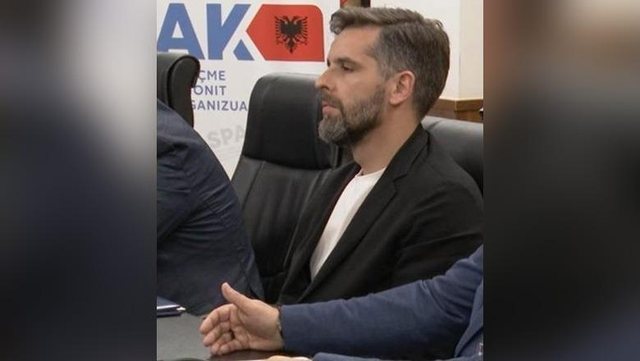 klp-votoi-me-unanimitet-kreun-e-ri-te-bkh/-profil,-kush-eshte-joni-keta