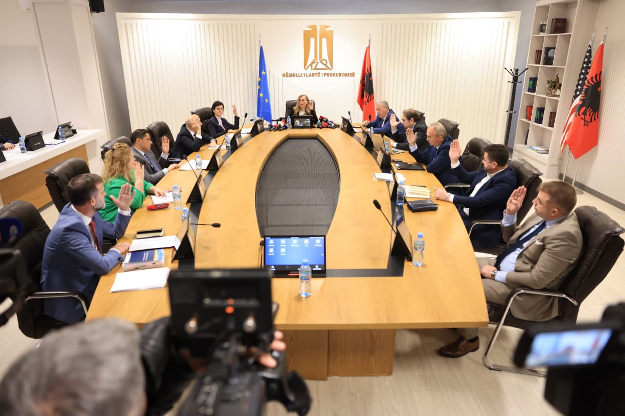 joni-keta,-kreu-i-ri-i-bkh/-keshilli-i-larte-i-prokurorise-votoi-me-11-vota-pro-propozimin-e-spak