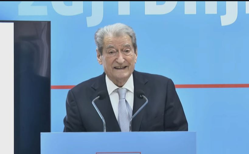 “po-i-ben-presion-gjykates,-paralajmeroj-edin-se…”,-berisha:-si-po-tenton-rama-qe-te-mbroje-veten-dhe-ballukun-permes-kushtetueses