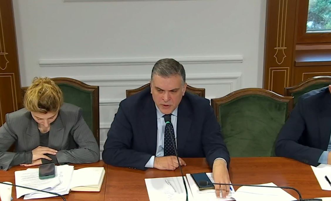 avokati-i-popullit/-blushi:-deputetet-u-terhoqen-nga-kandidatet,-procesi-behet-nul.-kush-e-falsifikoi-firmen-e-kreut-te-kuvendit?