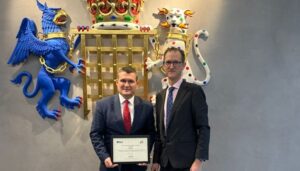 vizita-ne-londer/-britania-e-madhe-vlereson-altin-dumanin,-kreu-i-nca:-drejtuesi-i-spak-tregoi-guxim-dhe-integritet-ne-luften-kunder-krimit-te-organizuar