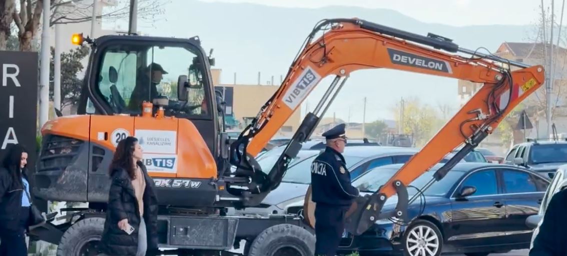 lirimi-i-hapesirave-publike/-vlore,-23-subjekte-shkelin-afatet.-nderhyn-imt