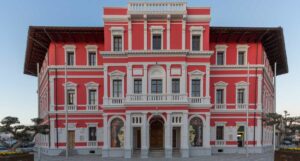 vlore,-jep-doreheqjen-ish-kryetari-i-komanduar-i-bashkise,-elis-halili.-pas-fitores-ne-zgjedhjet-e-9-nentorit,-detyren-e-merr-brunilda-mersini