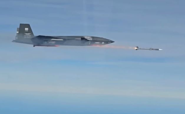 bayraktar-“kizilema”-ben-histori,-godet-objektivin-e-pare-me-rakete-ajer-me-ajer