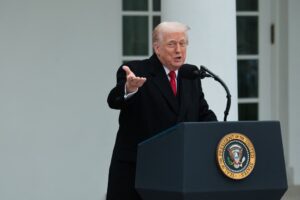 trump-sulmon-serish-europen/-“jane-te-dobet,-flasin-shume,-por-nuk-prodhojne”