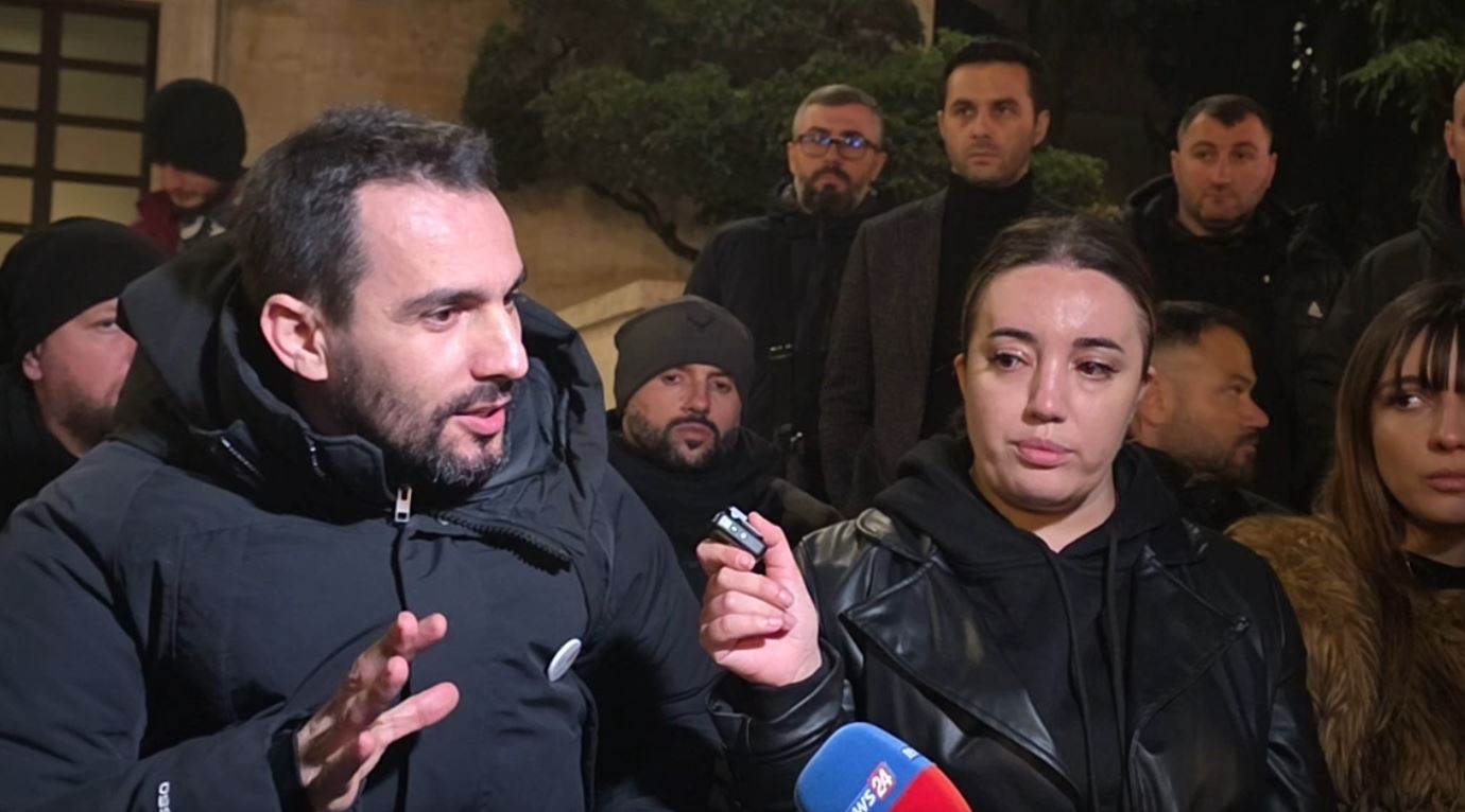 video/-“cadrat-tona-e-rrezikuan-godinen-e-rames?”,-lapaj:-nuk-ka-kthim-pas.-rama-e-humbi-durimin-me-gjyqtaret,-policet-me-ne