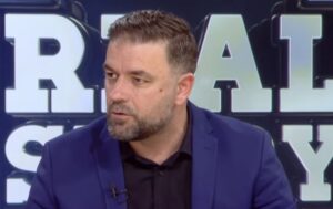 pezullimi-i-ballukut/-avokati-rumano:-rama-po-kerkon-debat-kushtetues-me-drejtesine