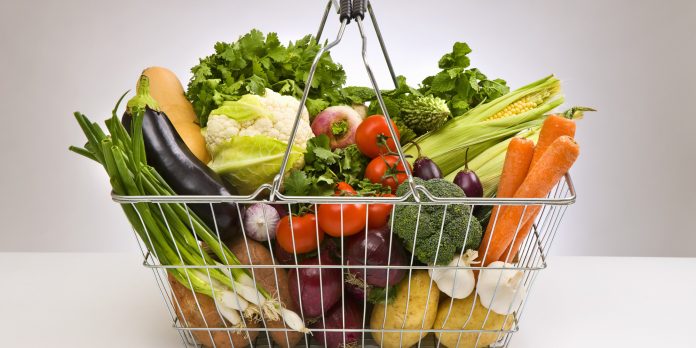 inflacioni-i-nentorit-21%,-por-qirate-dhe-ushqimet-behen-me-te-shtrenjta.-rriten-qumeshti,-djathi-dhe-veza