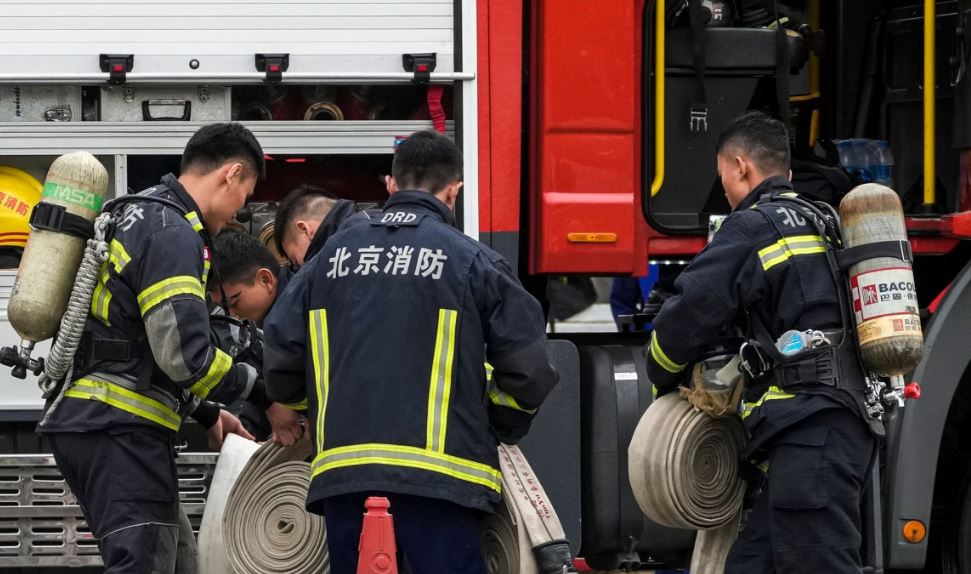 video/-pas-hong-kong-ut,-zjarr-ne-nje-pallat-apartamentesh-ne-kine,-humbin-jeten-te-pakten-12-persona