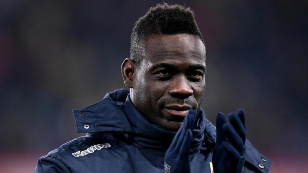 balotelli:-po-stervitem-qe-te-luaj-serish-ne-itali-apo-jashte-saj,-askush-nuk-me-detyron-te-ndalem