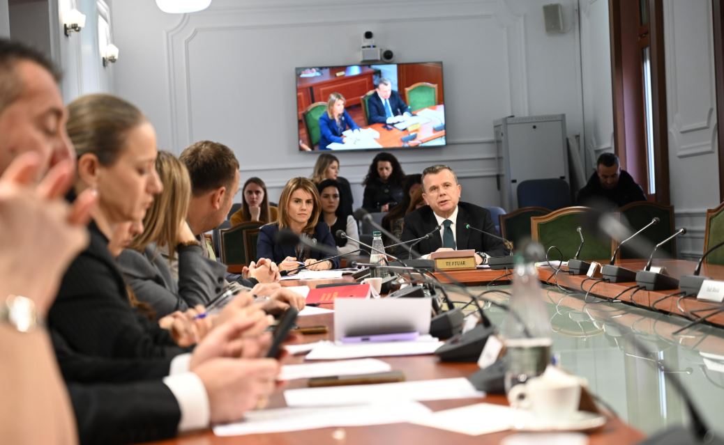 ligji-“per-mbrojtjen-nga-diskriminimin”/-balla:-pas-2020-s-u-shfaqen-forma-te-reja,-ligji-mbyll-boshlleqet-per-viktimat-dhe-ankimet