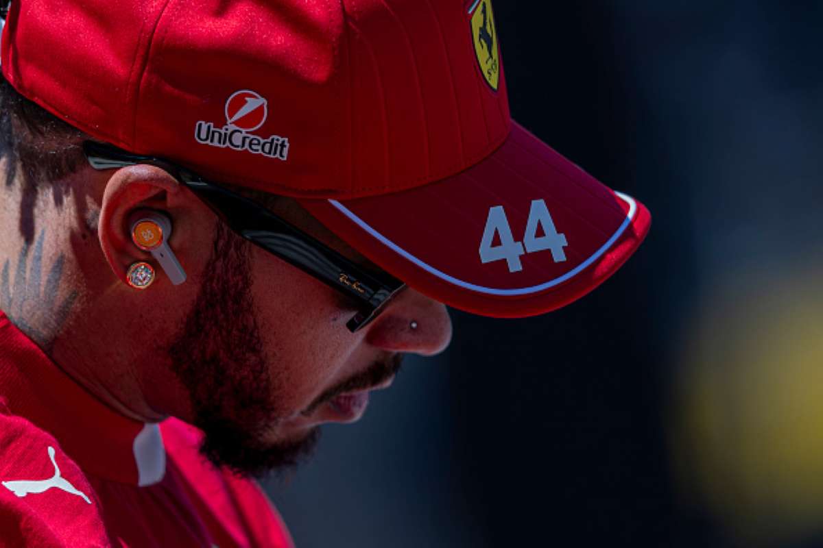 hamilton:-do-te-jete-nje-dimer-vetmie,-do-te-hedh-celularin-ne-kosh-dhe-s’do-te-flas-me-askend