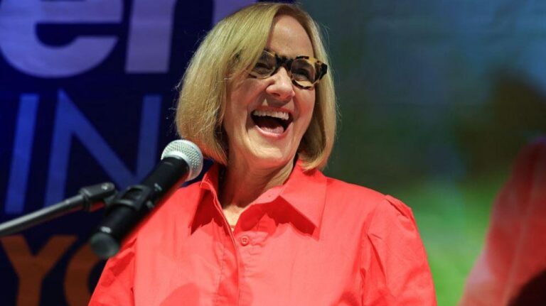 shba:-demokratet-fitojne-bashkine-e-miamit-per-here-te-pare-ne-28-vjet