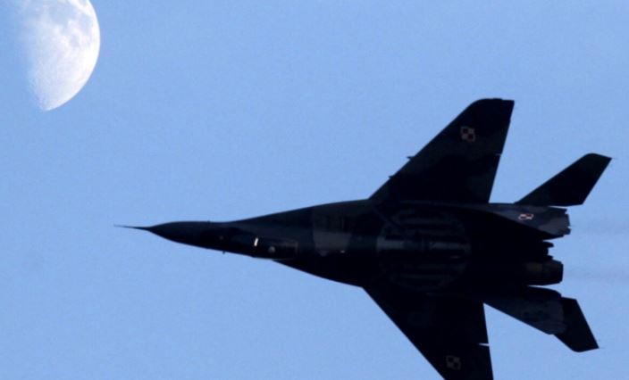 polonia-synon-te-kembeje-avionet-sovjetike-me-dronet-ukrainas