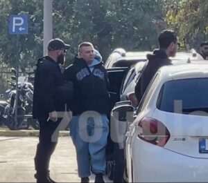 (emrat)-grupi-i-vrasesve-me-pagese-ne-greqi,-zbardhen-emrat-e-shqiptareve-te-arrestuar.-ndoqen-viktimen-me-kamera