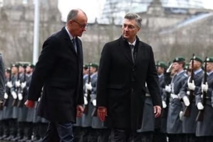 kroacia-nenshkruan-marreveshje-per-te-blere-44-tanke-leopard-nga-gjermania